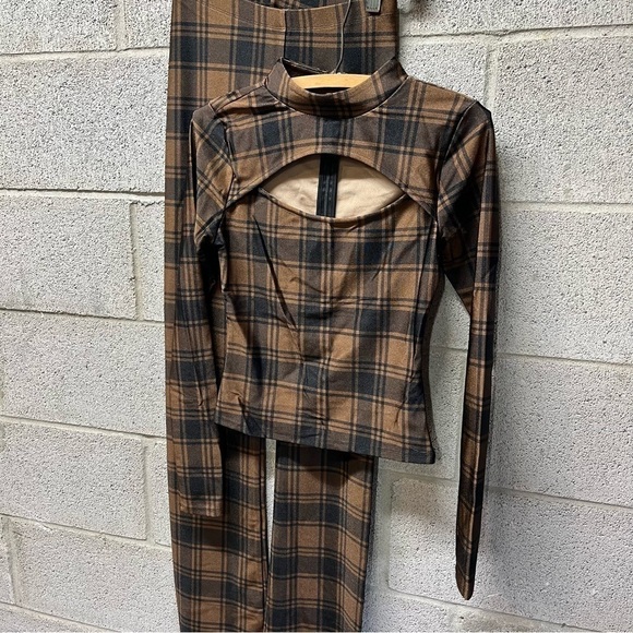 New Good American Disco Tartan Stretch Set in Brown - Picture 7 of 7